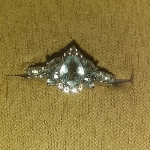 Pear Shaped Aquamarine w/Glacier Topaz Baguette